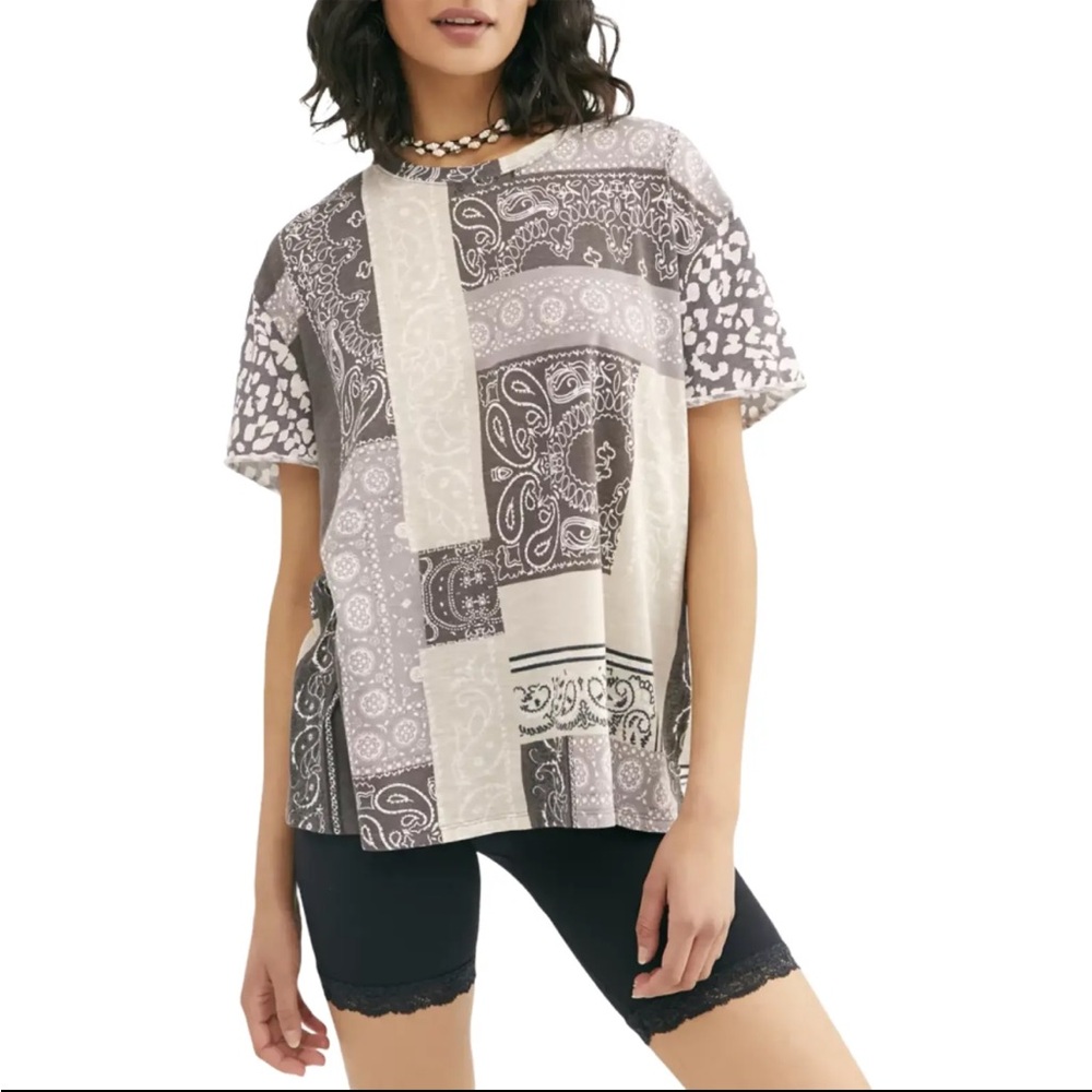 We The Free Clarity Tee NWT